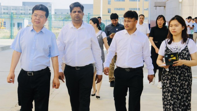 Commercial Counselor of Pakistan Embassy to China visits PAKP